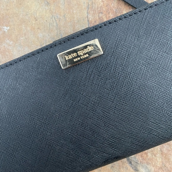 Kate Spade ♠️ - Picture 3 of 6